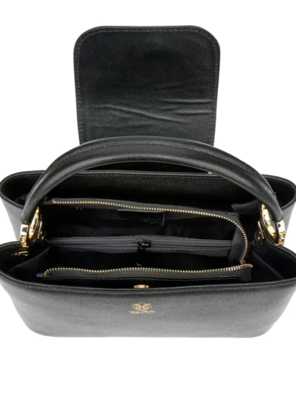 Вътрешно разпределение, три отделения, джоб с цип, черна кожена чанта среден размер, Vera Pelle.