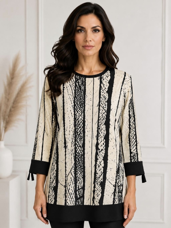 Elegant Maxi Tunic with Geometric Print and Black Accents